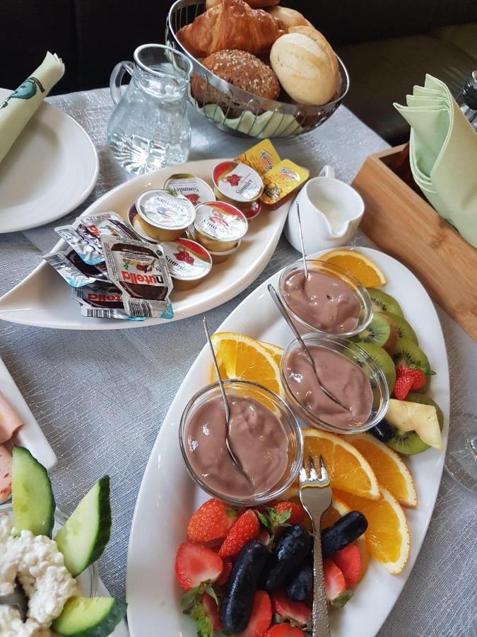 Hotel Wilder Mann Feuchtwangen Exteriör bild