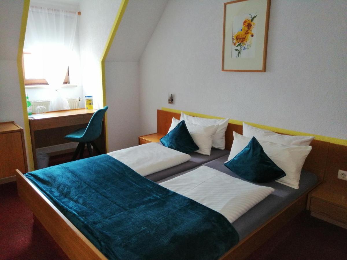 Hotel Wilder Mann Feuchtwangen Exteriör bild