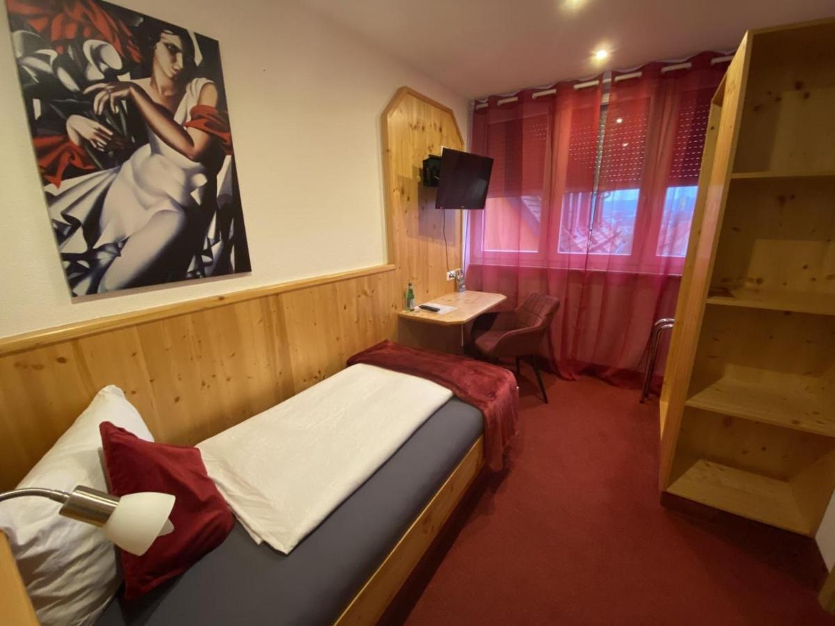 Hotel Wilder Mann Feuchtwangen Exteriör bild