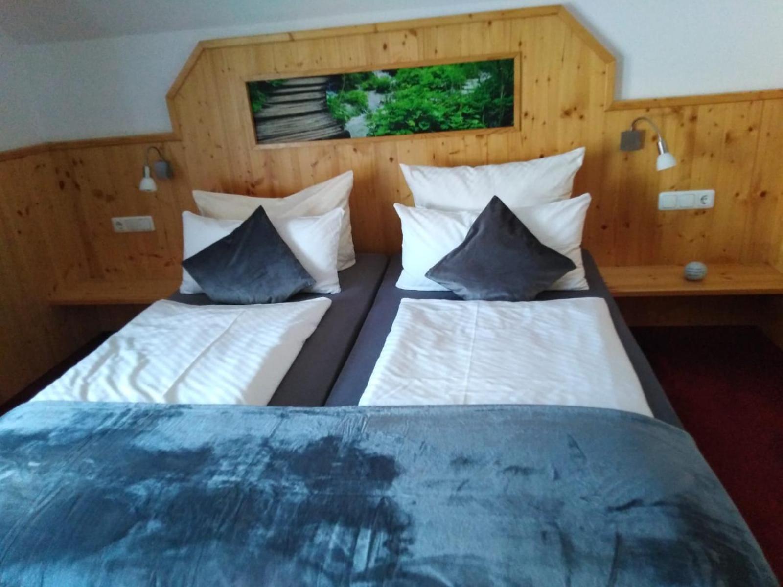 Hotel Wilder Mann Feuchtwangen Exteriör bild