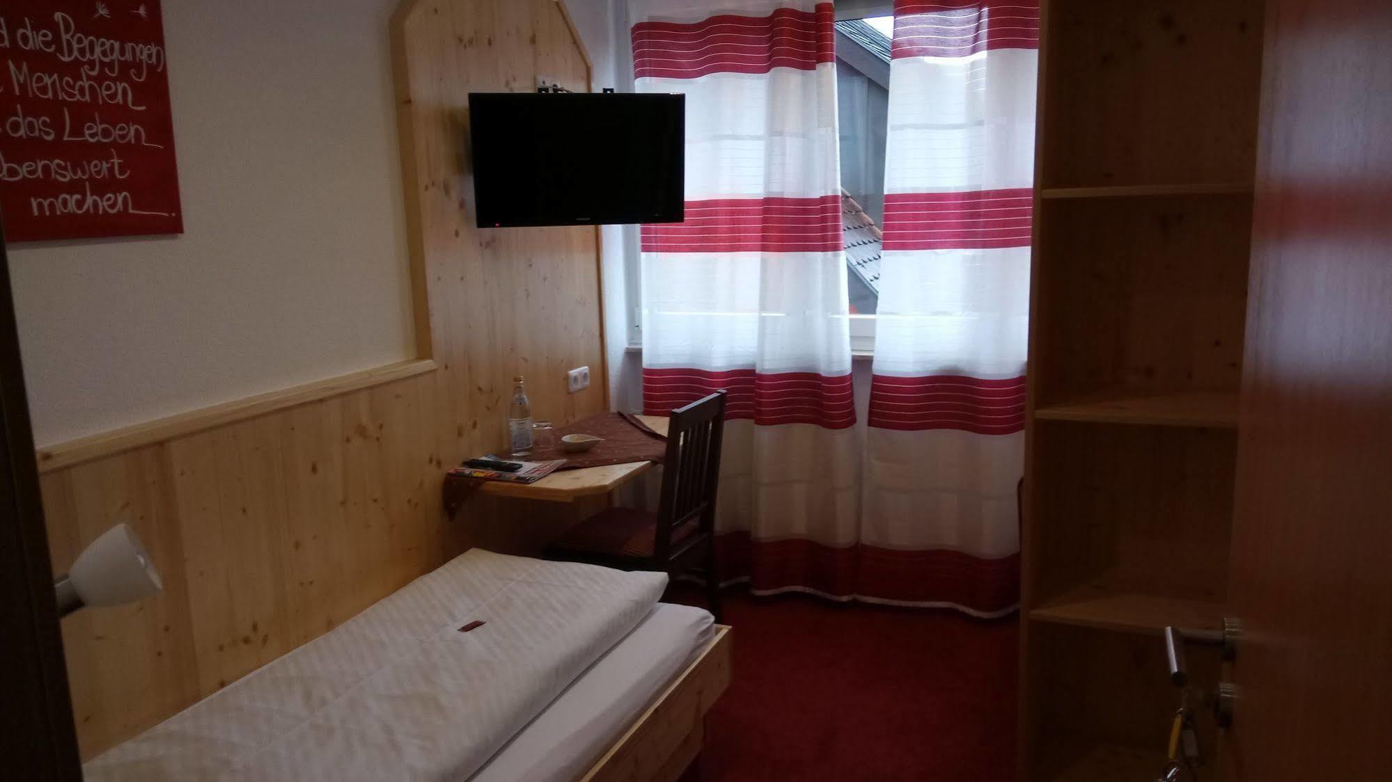Hotel Wilder Mann Feuchtwangen Exteriör bild